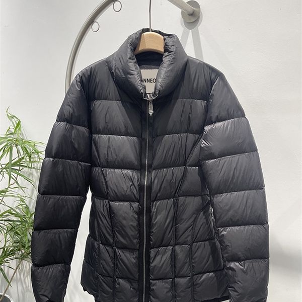 spenneooy fashion winter black color stand collar white duck down down jacket women long sleeve zipper straight down jacket 220822
spenneooy fashion winter black color stand collar white duck down down jacket women long sleeve zipper straight down jacket 220822