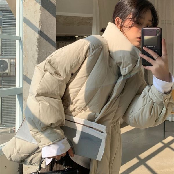 2022 short winter jacket women 90% white duck down coat solid color stand collar outerwear loose warm fashion streetwear 220822, Black
2022 short winter jacket women 90% white duck down coat solid color stand collar outerwear loose warm fashion streetwear 220822, Black