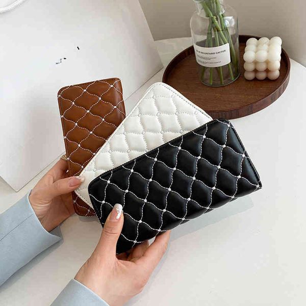 hbp new women's wallet pu lingge embroidery thread long handbag fashion large capacity mobile phone zero wallet 220817, Red;black
hbp new women's wallet pu lingge embroidery thread long handbag fashion large capacity mobile phone zero wallet 220817, Red;black