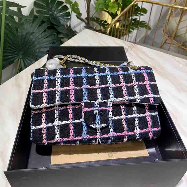 25cm double flap tweed multicolor designer bags gold metal chain letter badge quilted shoulder bags women
25cm double flap tweed multicolor designer bags gold metal chain letter badge quilted shoulder bags women