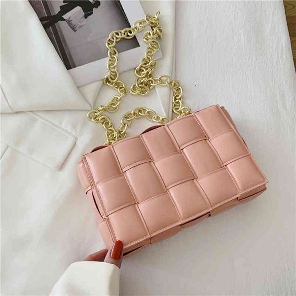 classic evening bags venetassss bottegasssss luxury bag handbags women's fashion metal thick chain hand woven square single shoulder
classic evening bags venetassss bottegasssss luxury bag handbags women's fashion metal thick chain hand woven square single shoulder