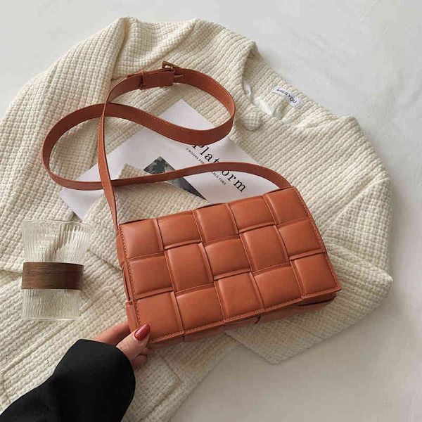 bags classic evening hands bottegasssss venetassss spring luxury woven large lattice pillow tofu messenger bag leisure versatile small squar
bags classic evening hands bottegasssss venetassss spring luxury woven large lattice pillow tofu messenger bag leisure versatile small squar