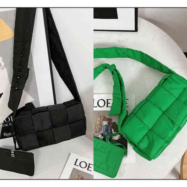 bags evening crossbody bbottegasss designer handbags venetasss super ins fire net red little c sister same woven sponge postman bag 2 10pt
bags evening crossbody bbottegasss designer handbags venetasss super ins fire net red little c sister same woven sponge postman bag 2 10pt