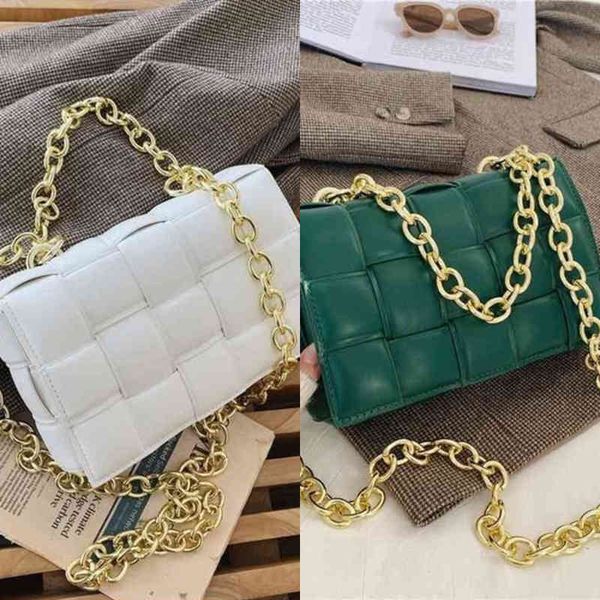 evening bags venetasss bbottegasss handbags chain woven pillow tofu fashion design spring and autumn single shoulder messenger b
evening bags venetasss bbottegasss handbags chain woven pillow tofu fashion design spring and autumn single shoulder messenger b