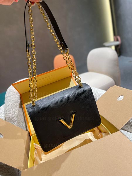 designer bags genuine leather v lock flap handbag black pochette twist shoulder bag lady crossbody bag 2021ss luxury totes
designer bags genuine leather v lock flap handbag black pochette twist shoulder bag lady crossbody bag 2021ss luxury totes