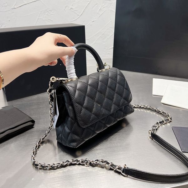 classic mini flap co handle tote bag blue yellow black white pink quilted gold metal hardware matelasse chain crossbody purse sacoche handba
classic mini flap co handle tote bag blue yellow black white pink quilted gold metal hardware matelasse chain crossbody purse sacoche handba