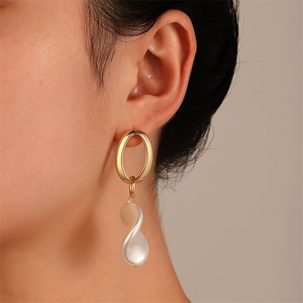 twist baroque pearl charm earrings women irregular round ring stud earring tassel alloy ear drop banquet party wearing ornaments wholesale, Golden
twist baroque pearl charm earrings women irregular round ring stud earring tassel alloy ear drop banquet party wearing ornaments wholesale, Golden