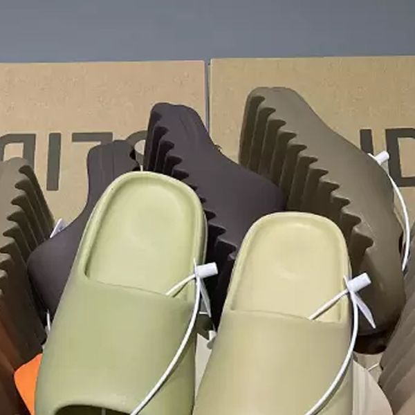 luxury slippers designer sports women slides original brand logo kid slides sandal footwear custom men thickness summer 2022 fashion chaussu, Black
luxury slippers designer sports women slides original brand logo kid slides sandal footwear custom men thickness summer 2022 fashion chaussu, Black