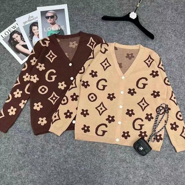 new women elegant v neck embroidery knitting sweater femme chic basic long sleeve breasted casual cardigans tee, White;black
new women elegant v neck embroidery knitting sweater femme chic basic long sleeve breasted casual cardigans tee, White;black
