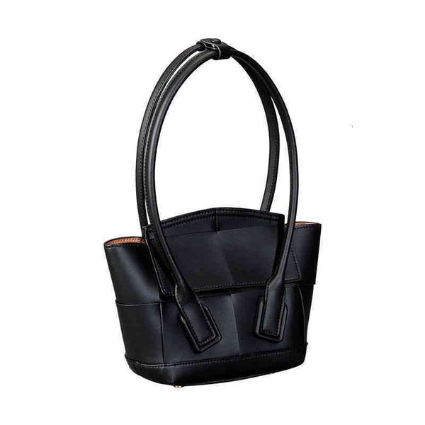 classic evening bags wholesale venetas bottegas designer women's cow leather single shoulder messenger bag large capacity elegant retro
classic evening bags wholesale venetas bottegas designer women's cow leather single shoulder messenger bag large capacity elegant retro