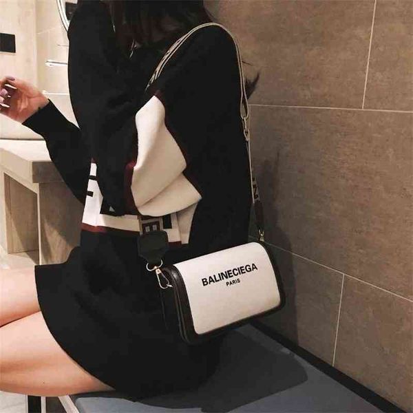 65% off factory clearance ins super fire women's autumn winter tide korean canvas small square bag versatile broadband single shoulder
65% off factory clearance ins super fire women's autumn winter tide korean canvas small square bag versatile broadband single shoulder