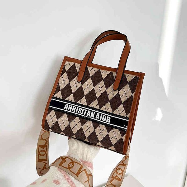 50% off factory online clearance discounts simple and fashionable checkerboard tote large capacity portable bag style wide shoulder strap si
50% off factory online clearance discounts simple and fashionable checkerboard tote large capacity portable bag style wide shoulder strap si
