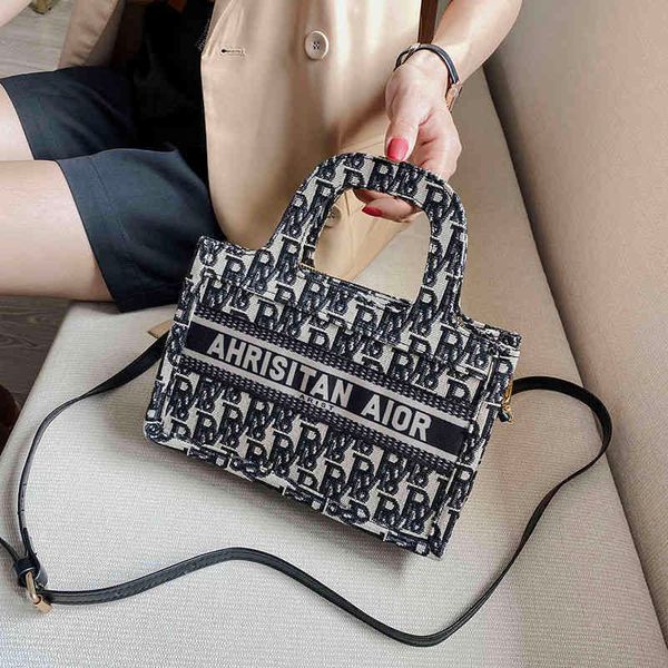 65% off factory store online women new embroidery bag net red same one shoulder messenger bag fashion versatile handbag
65% off factory store online women new embroidery bag net red same one shoulder messenger bag fashion versatile handbag