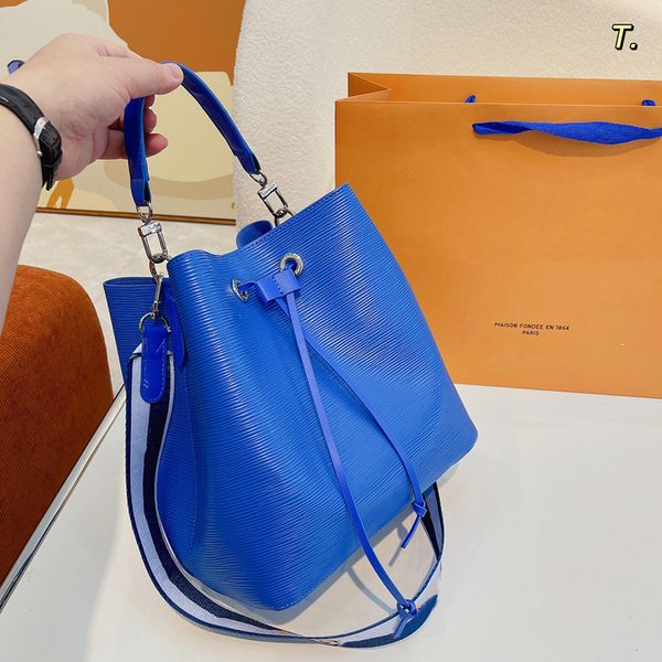 women designer bucket bags luxury shoulder bag twist crossbody handbag classic handbags
women designer bucket bags luxury shoulder bag twist crossbody handbag classic handbags