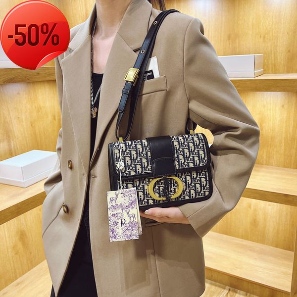designer bags net star same women's 2022 new fashionable embroidery small square tote bag purses ladies handbags evening clutches facto
designer bags net star same women's 2022 new fashionable embroidery small square tote bag purses ladies handbags evening clutches facto