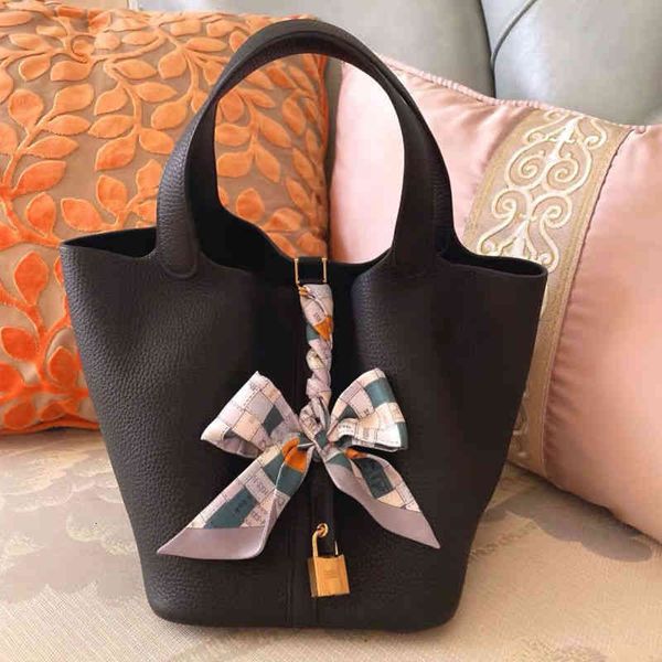 evening bags luxury h bag bucket bag fasion pu leater women's ome vegetable basket graffiti moter litci pattern kuaich
evening bags luxury h bag bucket bag fasion pu leater women's ome vegetable basket graffiti moter litci pattern kuaich