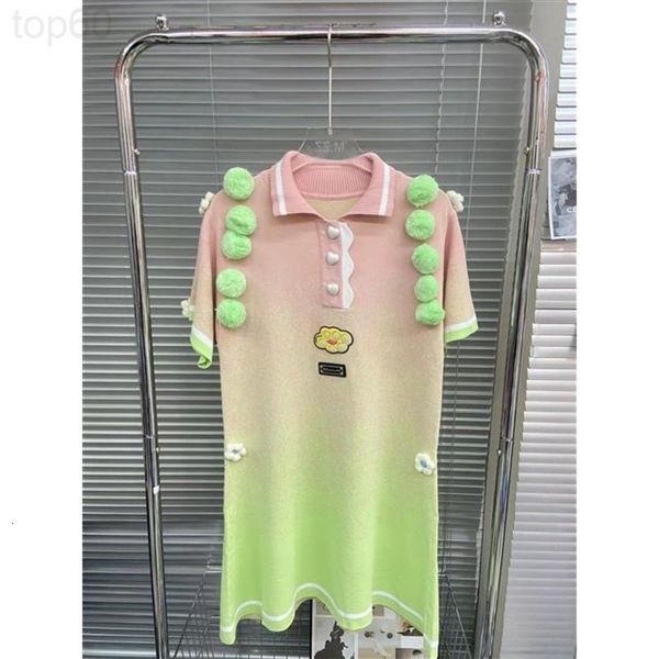 casual dresses designer chaopai 22 spring / summer new gradient three-dimensional flower t-shirt skirt female loose small crowd sweet polo d, Black;gray
casual dresses designer chaopai 22 spring / summer new gradient three-dimensional flower t-shirt skirt female loose small crowd sweet polo d, Black;gray