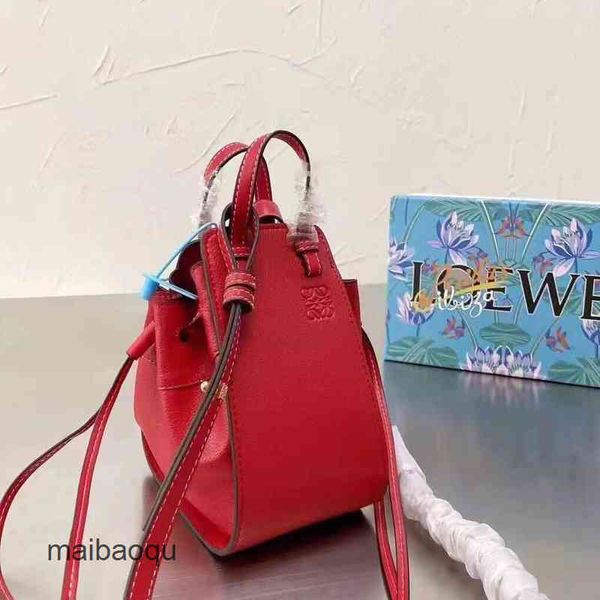 loewss designer shoulder women bag handbag 2023 bags hammock lychee pattern two-layer cowhide single messenger dezf
loewss designer shoulder women bag handbag 2023 bags hammock lychee pattern two-layer cowhide single messenger dezf