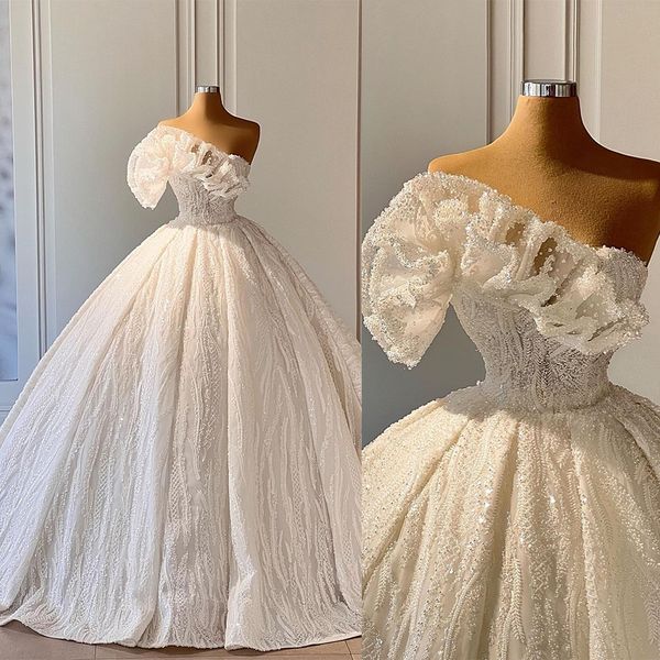 princess ball gown wedding dresses appliques bateau neck sleeveless sequins beads lace ruffles floor length sparkling bridal gowns plus size, White
princess ball gown wedding dresses appliques bateau neck sleeveless sequins beads lace ruffles floor length sparkling bridal gowns plus size, White