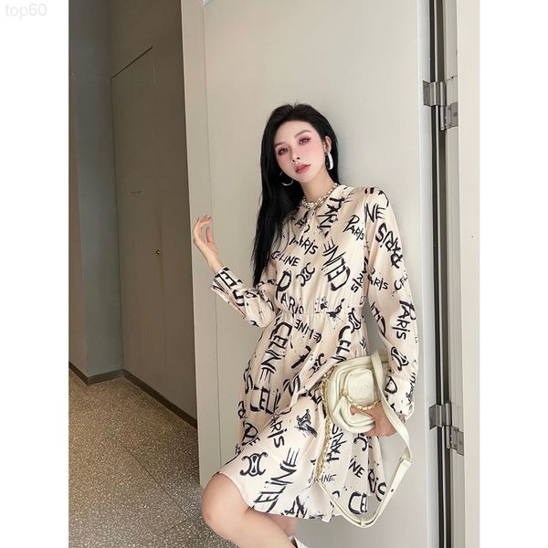 casual dresses designer ce22ss early autumn new letter print lapel long sleeve dress metal button decoration pleated skirt 7gwr, Black;gray
casual dresses designer ce22ss early autumn new letter print lapel long sleeve dress metal button decoration pleated skirt 7gwr, Black;gray
