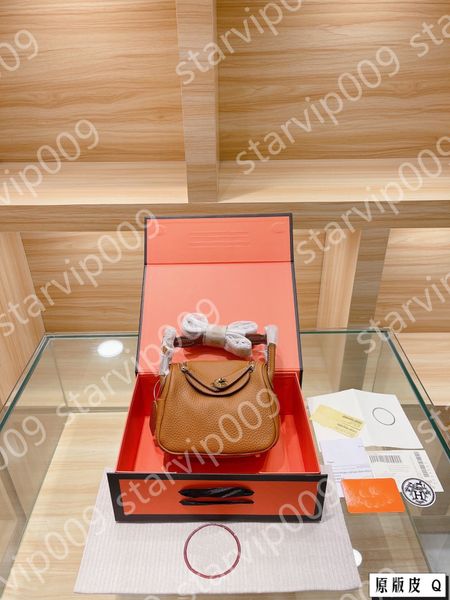 designers shoulder bag luxurious tote purse handbag message bags cluth classic genuine leather crossbody gift box mini size 18cm cattlehide
designers shoulder bag luxurious tote purse handbag message bags cluth classic genuine leather crossbody gift box mini size 18cm cattlehide