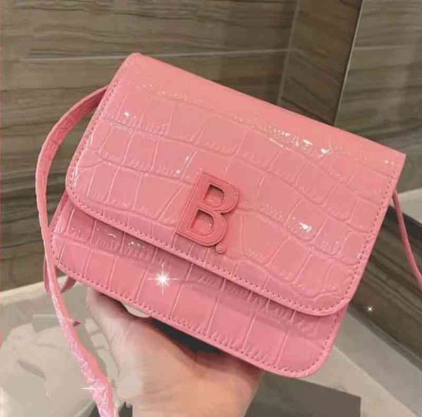 handbags fashion balencigas bags designer 2022 pink crocodile pattern small square bag button women's tofu single oblique span organ
handbags fashion balencigas bags designer 2022 pink crocodile pattern small square bag button women's tofu single oblique span organ