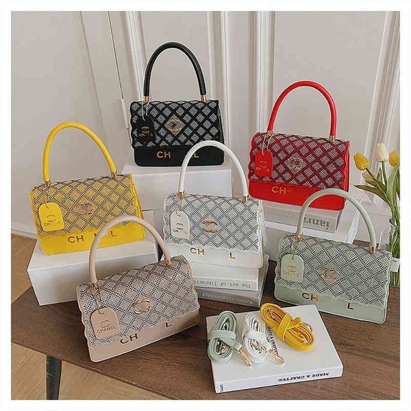 designer channel bag single shoulder messenger tote handbag diamond new trend fashion luxurious portable small square women's bag l9in
designer channel bag single shoulder messenger tote handbag diamond new trend fashion luxurious portable small square women's bag l9in