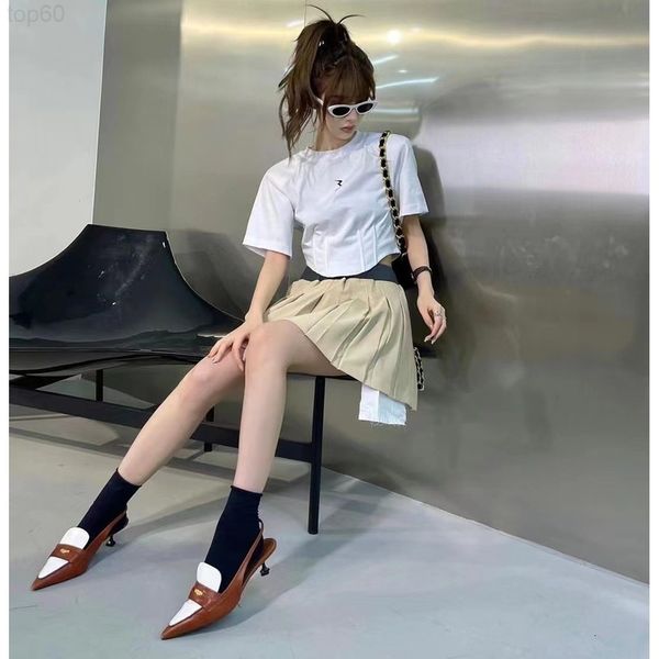 women's tracksuits designer fashion brand 22 spring / summer new slim short sleeve t-shirt sweet cool girl style with pleated skirt set, Gray
women's tracksuits designer fashion brand 22 spring / summer new slim short sleeve t-shirt sweet cool girl style with pleated skirt set, Gray