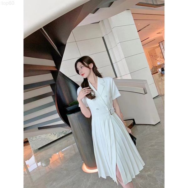 casual dresses designer chaopai 22 spring / summer new temperament triangle standard pleated dress fashionable lady style a-line skirt dlql, Black;gray
casual dresses designer chaopai 22 spring / summer new temperament triangle standard pleated dress fashionable lady style a-line skirt dlql, Black;gray