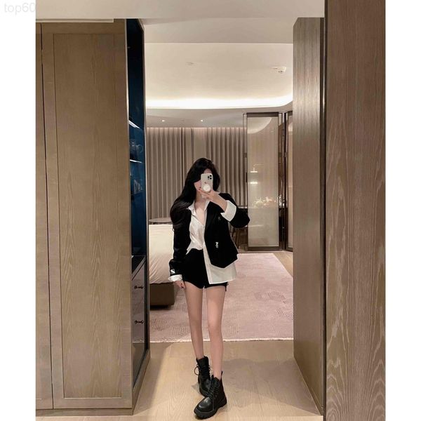 women's knits & tees designer 22fw early autumn new bear doll pendant waist closed suit fashionable short design essential loose jacket, White
women's knits & tees designer 22fw early autumn new bear doll pendant waist closed suit fashionable short design essential loose jacket, White