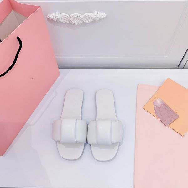 2022ss designers latest fashion womens large head slippers sandals real comfortable luxury c, Black
2022ss designers latest fashion womens large head slippers sandals real comfortable luxury c, Black