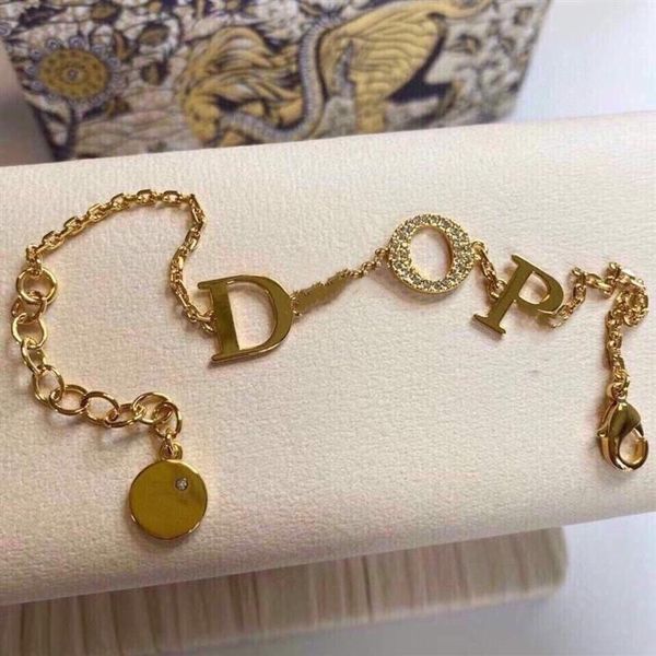 fashion designer 2021 letter gold chain necklace bracelet earring for mens and women party lovers gift jewelry with bag265w, Silver
fashion designer 2021 letter gold chain necklace bracelet earring for mens and women party lovers gift jewelry with bag265w, Silver