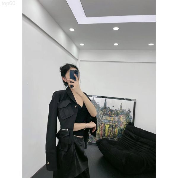 women's suits & blazers designer 22ss early autumn new product niche design pocket waist closed suit casual work style coat women', White;black
women's suits & blazers designer 22ss early autumn new product niche design pocket waist closed suit casual work style coat women', White;black