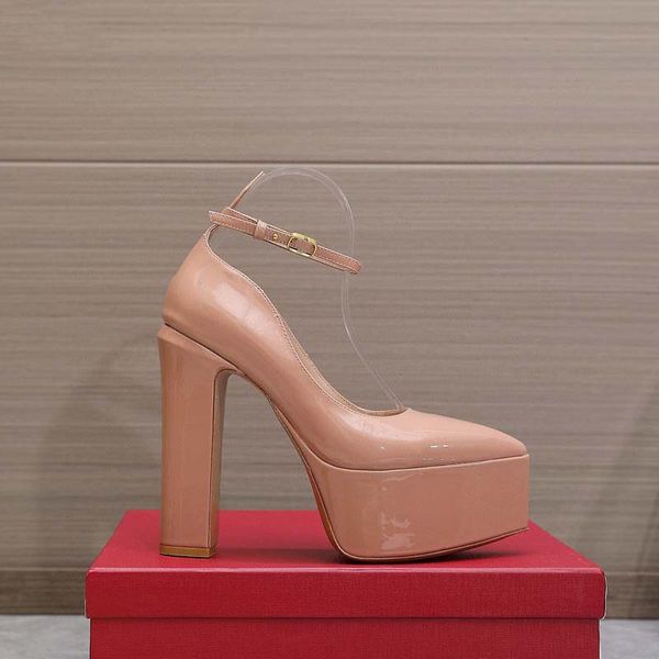 classic dress shoes designer fashion luxury high heels heightened thick bottom 5.5cm with waterproof platform can bring box 35-42, Black
classic dress shoes designer fashion luxury high heels heightened thick bottom 5.5cm with waterproof platform can bring box 35-42, Black