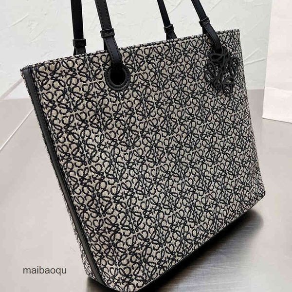 loewss women designer bag 2022 handbags head single portable embroidery high-capacity 2zyq v726
loewss women designer bag 2022 handbags head single portable embroidery high-capacity 2zyq v726