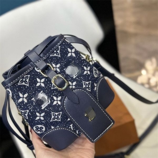 designer luxury women bag louiss handbags totes bags womens crossbody handbag loulou lvs fashion capacity versatile shoulder pursest 5a qual
designer luxury women bag louiss handbags totes bags womens crossbody handbag loulou lvs fashion capacity versatile shoulder pursest 5a qual