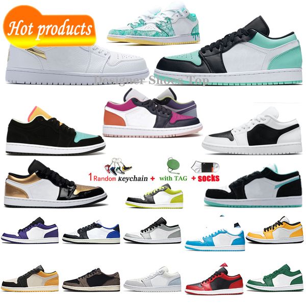 2023 sandals casual shoes low cut 1s shoe womens university blue moon red banned bred basketball white black toe court purple gold royal unc
2023 sandals casual shoes low cut 1s shoe womens university blue moon red banned bred basketball white black toe court purple gold royal unc