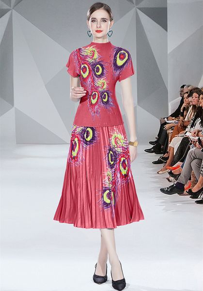 2022 summer red set two piece dress women print short sleeve and pleated loose big swing dress luxury fashion designer sets fine elegant of, White
2022 summer red set two piece dress women print short sleeve and pleated loose big swing dress luxury fashion designer sets fine elegant of, White