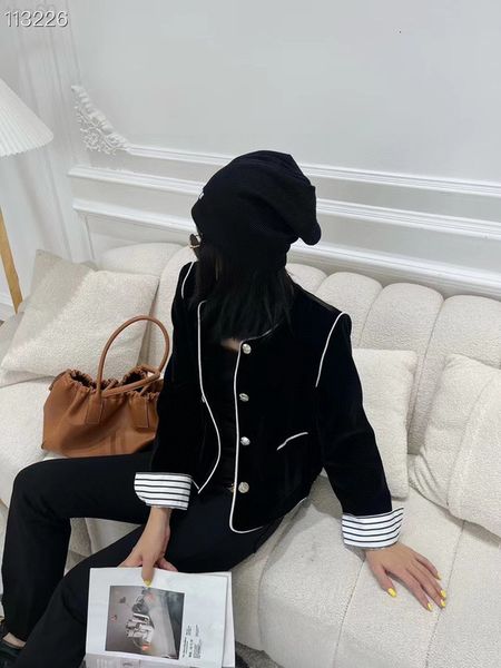 women's hoodies & sweatshirts designer 22 early autumn new product small fragrance round neck high-grade velvet women's coat tempe, Black
women's hoodies & sweatshirts designer 22 early autumn new product small fragrance round neck high-grade velvet women's coat tempe, Black