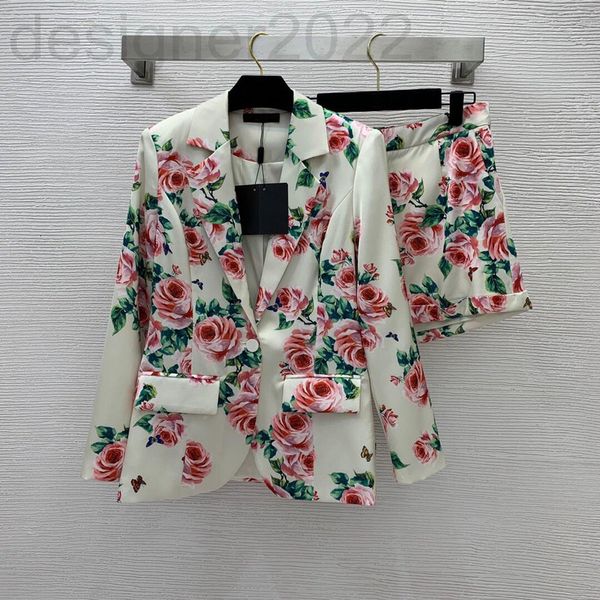 women's tracksuits designer spring and summer thin slim coat with cuffed shorts fashion rose print two-piece m08z, Gray
women's tracksuits designer spring and summer thin slim coat with cuffed shorts fashion rose print two-piece m08z, Gray