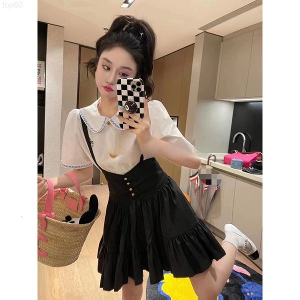 skirts designer chaopai 22 spring / summer new black high waisted gold button a-shaped short skirt naturally wrinkled puffy suspender j2nq
skirts designer chaopai 22 spring / summer new black high waisted gold button a-shaped short skirt naturally wrinkled puffy suspender j2nq
