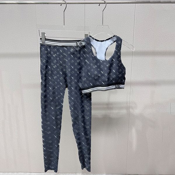 designers clothes women's tracksuits yoga set workout sports fitness print suits crop leggings outdoor outfits pant fashion woman sweat, Gray
designers clothes women's tracksuits yoga set workout sports fitness print suits crop leggings outdoor outfits pant fashion woman sweat, Gray