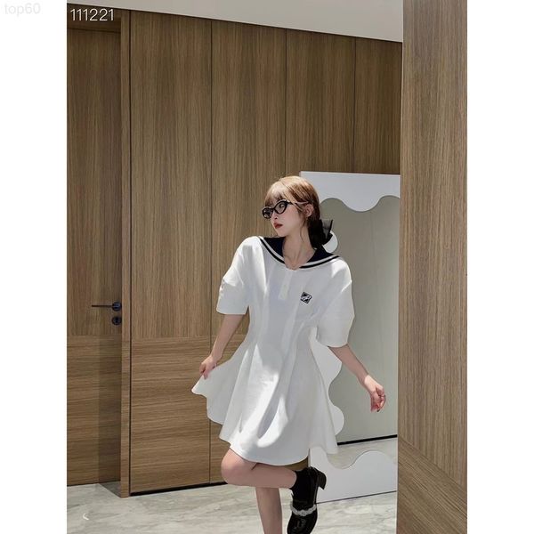 casual dresses designer chaopai 22 spring / summer new navy knitted lapel waist dress women's fashion versatile college style 6sej, Black;gray
casual dresses designer chaopai 22 spring / summer new navy knitted lapel waist dress women's fashion versatile college style 6sej, Black;gray