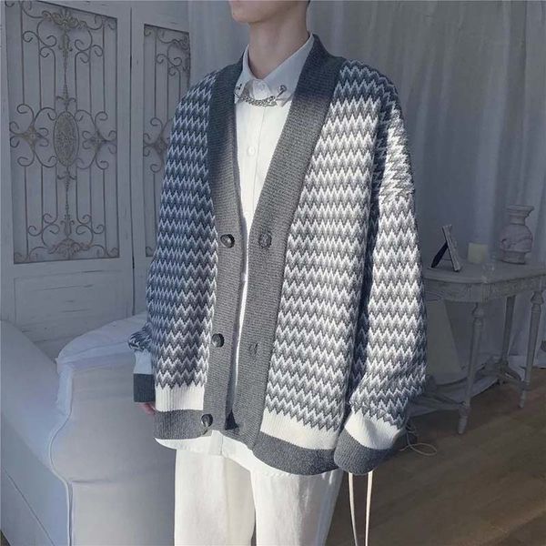 men's jackets mens cardigan sweater autumn korean loose casual wild student striped jacket male vintage v neck knitted ropa hombre 220, Black;brown
men's jackets mens cardigan sweater autumn korean loose casual wild student striped jacket male vintage v neck knitted ropa hombre 220, Black;brown