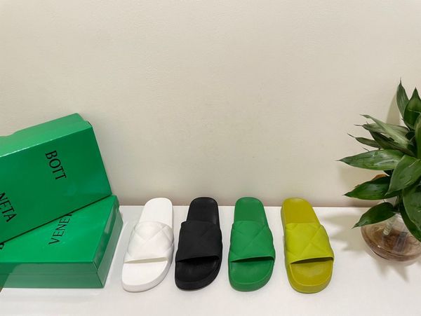 luxurys designers slippers shoes latest fashion ladies outdoor pu casual slides women sandal, Black
luxurys designers slippers shoes latest fashion ladies outdoor pu casual slides women sandal, Black