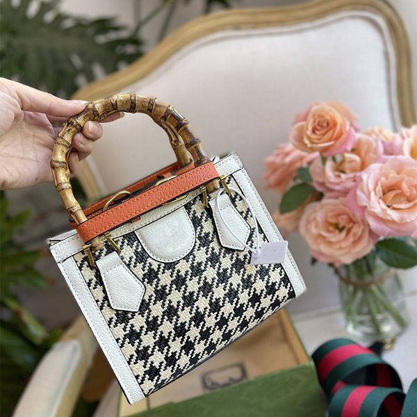 2022 retro women's designer bag the tote bag bamboo handbags lady shopping crossbody purses sacoche luxury totes women bags luxurious h
2022 retro women's designer bag the tote bag bamboo handbags lady shopping crossbody purses sacoche luxury totes women bags luxurious h