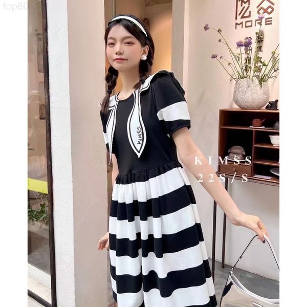 casual dresses designer chao brand 22 spring / summer new fashion contrast color rabbit ear navy collar design blocking stripe waist closed, Black;gray
casual dresses designer chao brand 22 spring / summer new fashion contrast color rabbit ear navy collar design blocking stripe waist closed, Black;gray