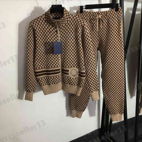 womens outfit knitted tracksuits designer two piece sets fashion brand printed stand collar long sleeve zip cardigan jacket casual trousers, Gray
womens outfit knitted tracksuits designer two piece sets fashion brand printed stand collar long sleeve zip cardigan jacket casual trousers, Gray
