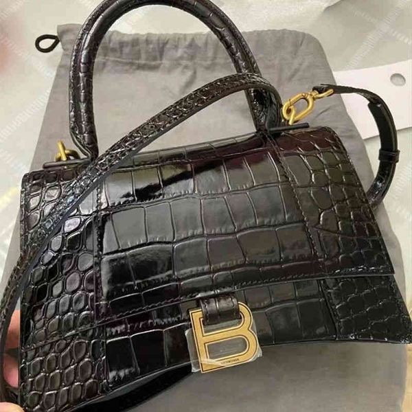 explosive handbags balencigas fashion bags women's french high sense handbag vintage crocodile
explosive handbags balencigas fashion bags women's french high sense handbag vintage crocodile