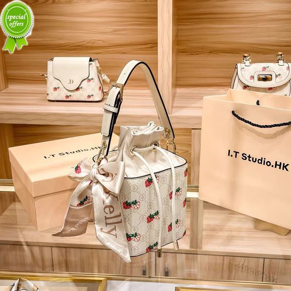 50% factory online export designer travel bag handbag hong leather women's cross 2022 new printing red
50% factory online export designer travel bag handbag hong leather women's cross 2022 new printing red